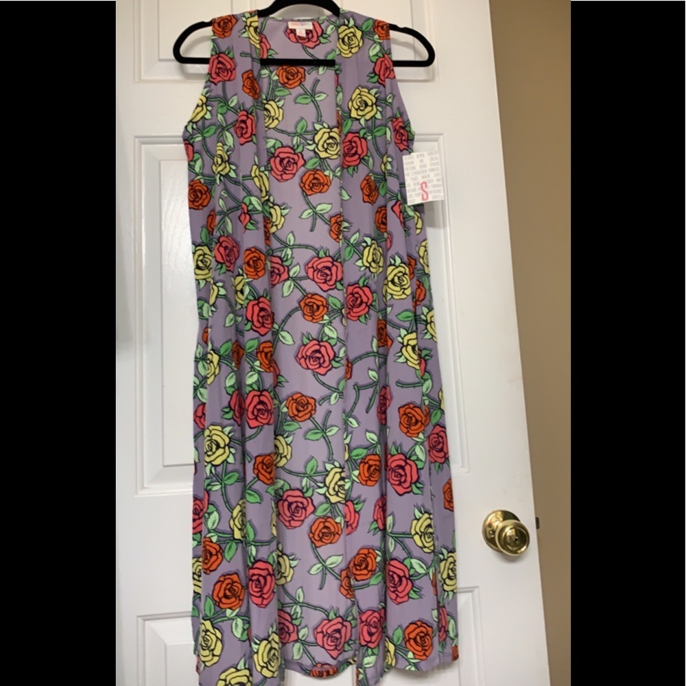 Long sleeveless vest for layering 🌸🌼